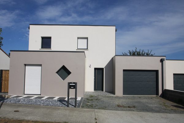 Réalisation d'une façade extérieure par BL ASSOCIÉS, peintre aux Herbiers