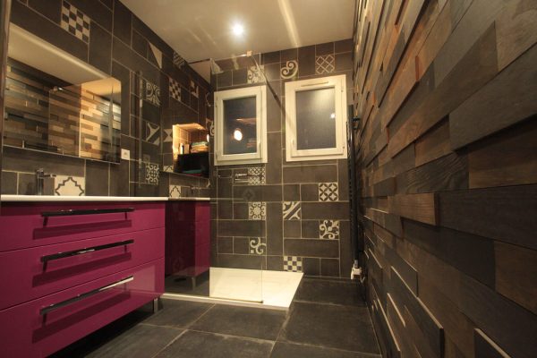 Réalisation d'une salle de bains par BL ASSOCIÉS, peintre aux Herbiers
