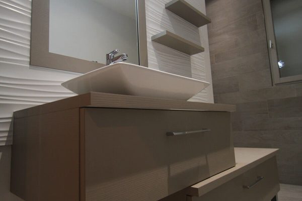Réalisation d'une salle de bains par BL ASSOCIÉS, peintre aux Herbiers